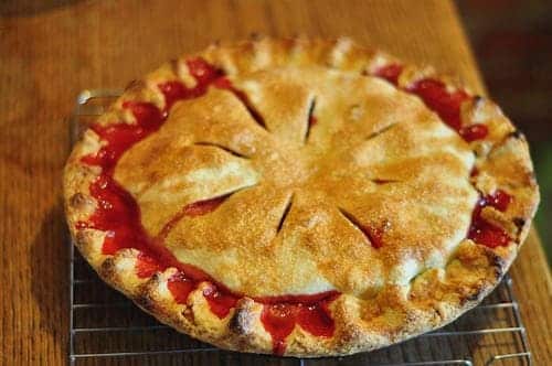 Une strawberry pie