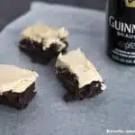 Brownie à la bière Guinness coupé