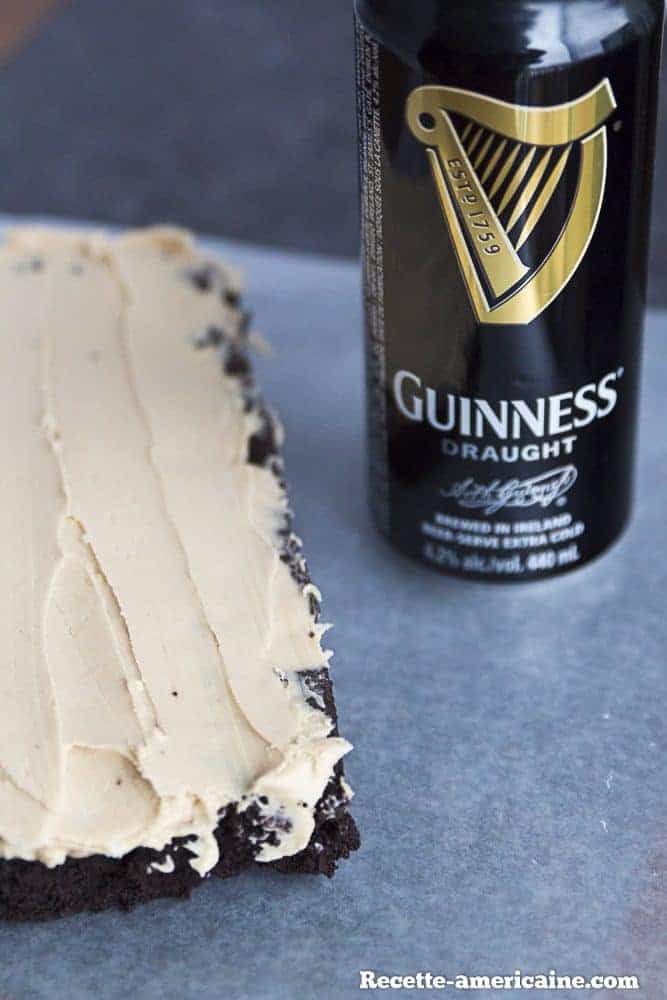 Brownie à la bière Guinness non coupé