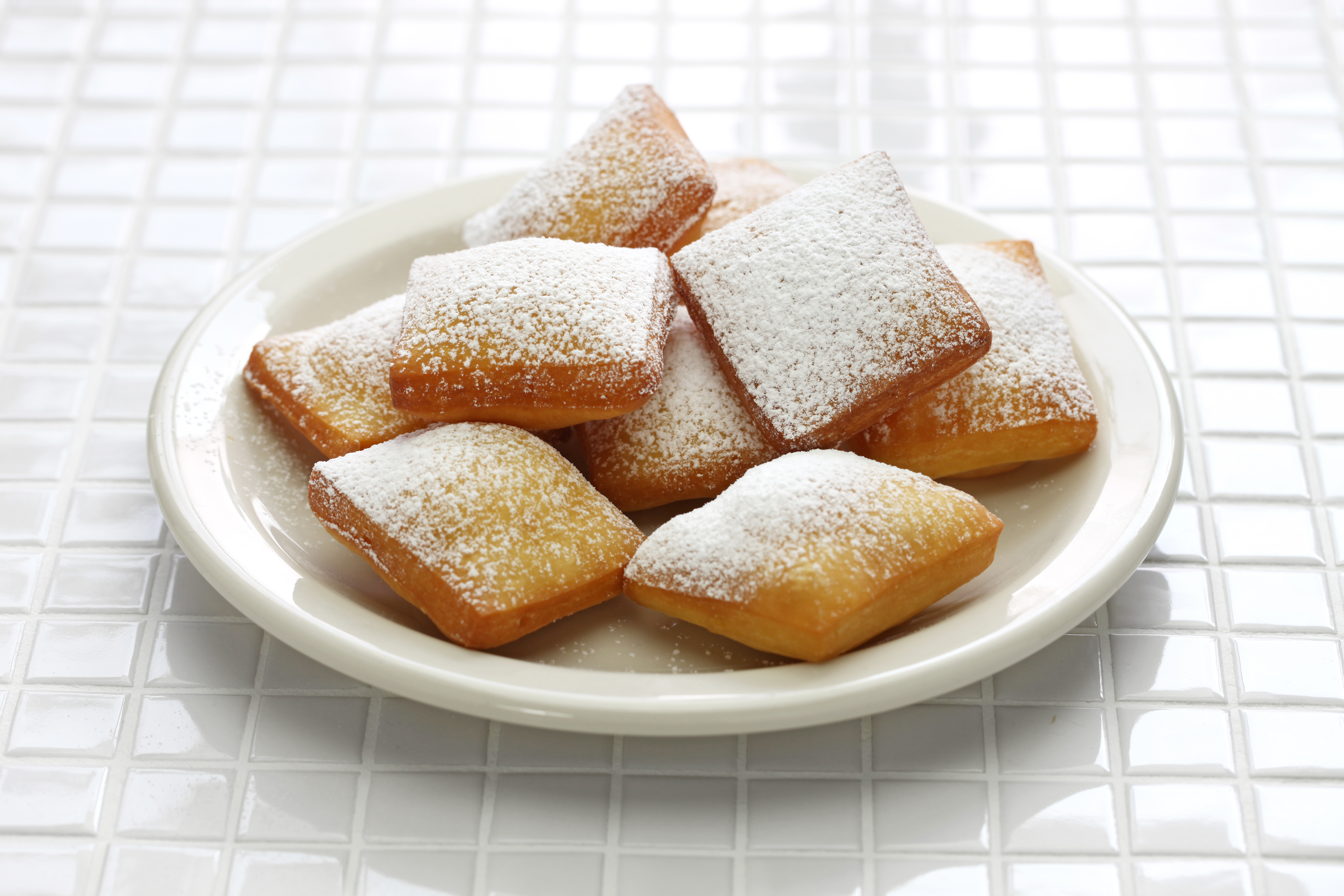 homemade new orleans beignet donuts