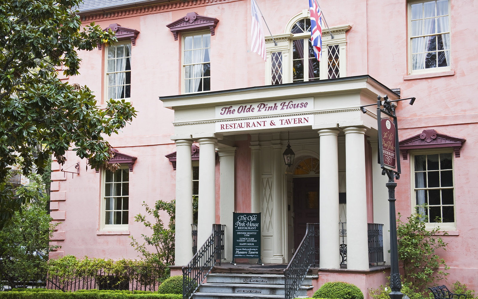 Olde Pink House