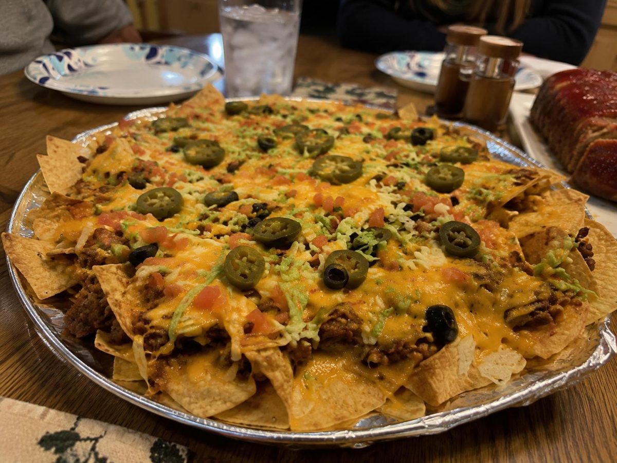 plat nachos loaded