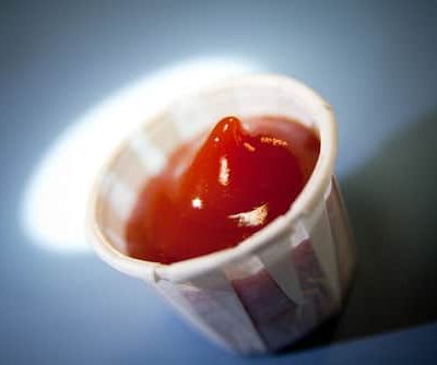 Un pot de ketchup maison